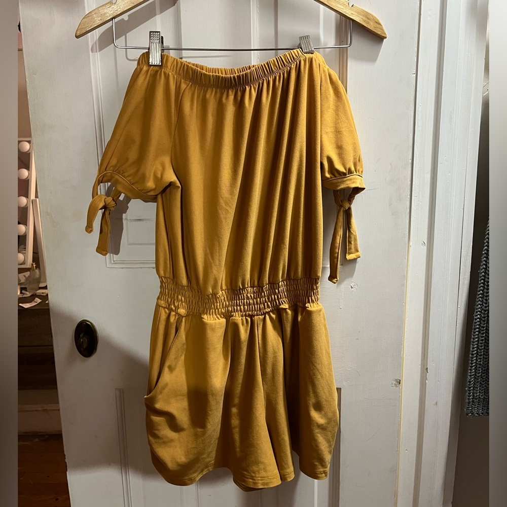 Off the shoulder shorts romper!!